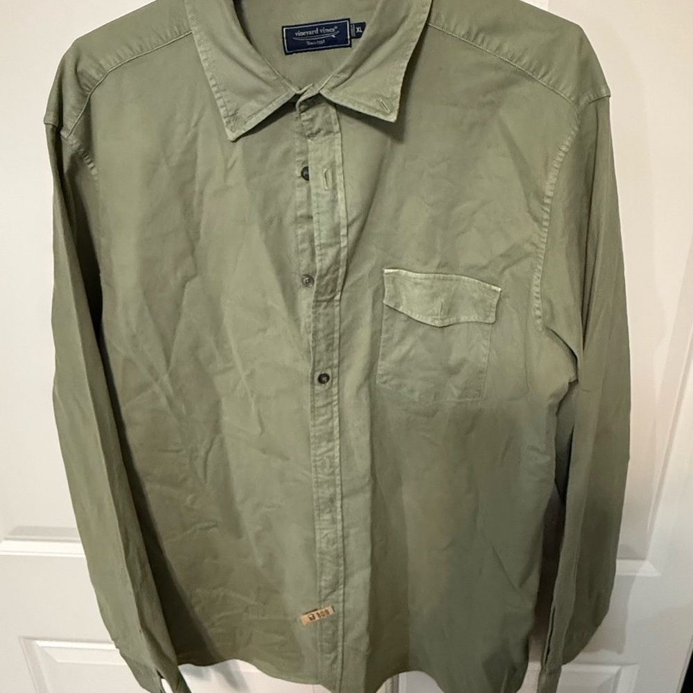 Vineyard Vines Sage Green Casual Button Down Shirt
